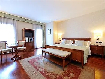 Hotel Roxy Plaza