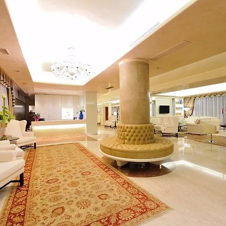 Roxy Plaza 4* سواف