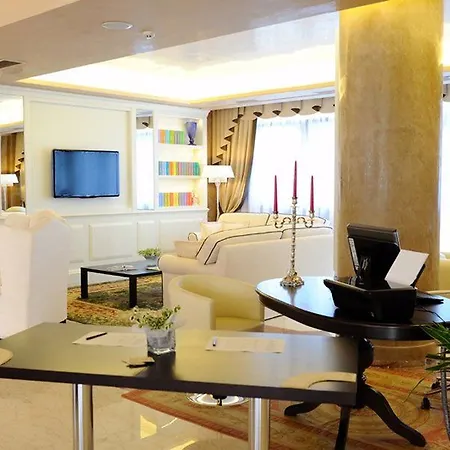 فندق Roxy Plaza 4*