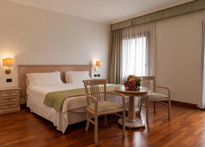 Hotell Roxy Plaza Soave (Verona)