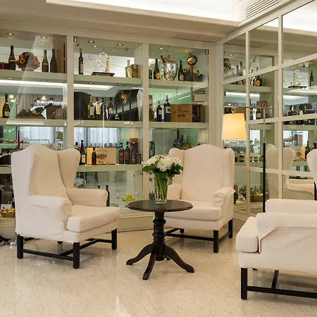 Hotel Roxy Plaza 4*