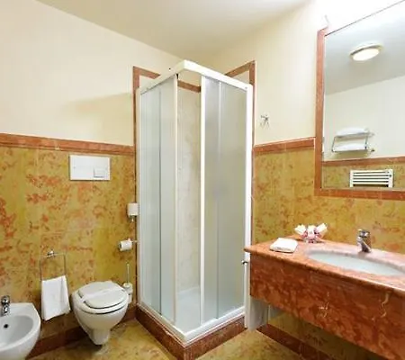 Roxy Plaza 4* Soave (Verona)